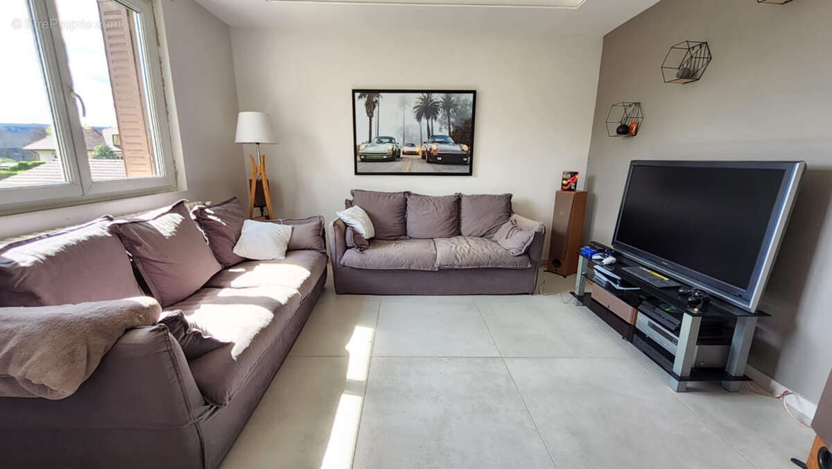 Maison à MONTREAL-LA-CLUSE