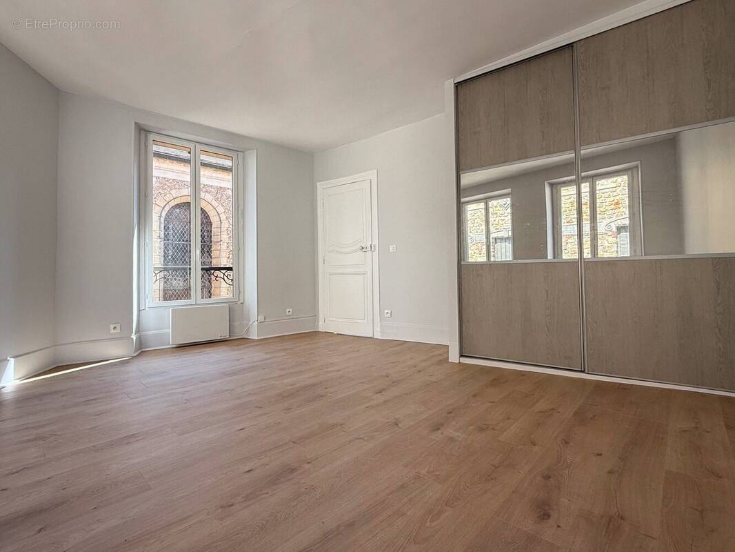 Appartement à MONTLHERY