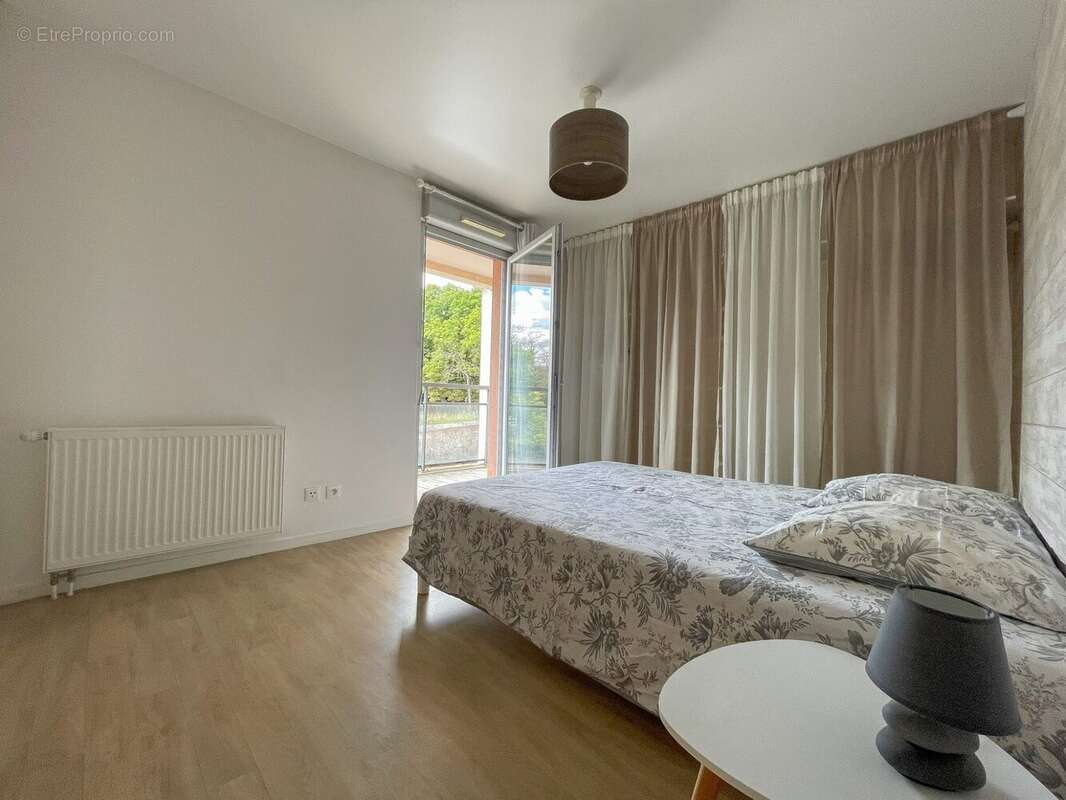 Appartement à LINAS