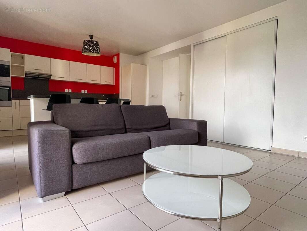 Appartement à LINAS