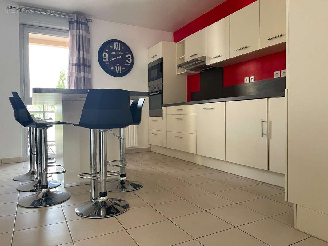 Appartement à LINAS