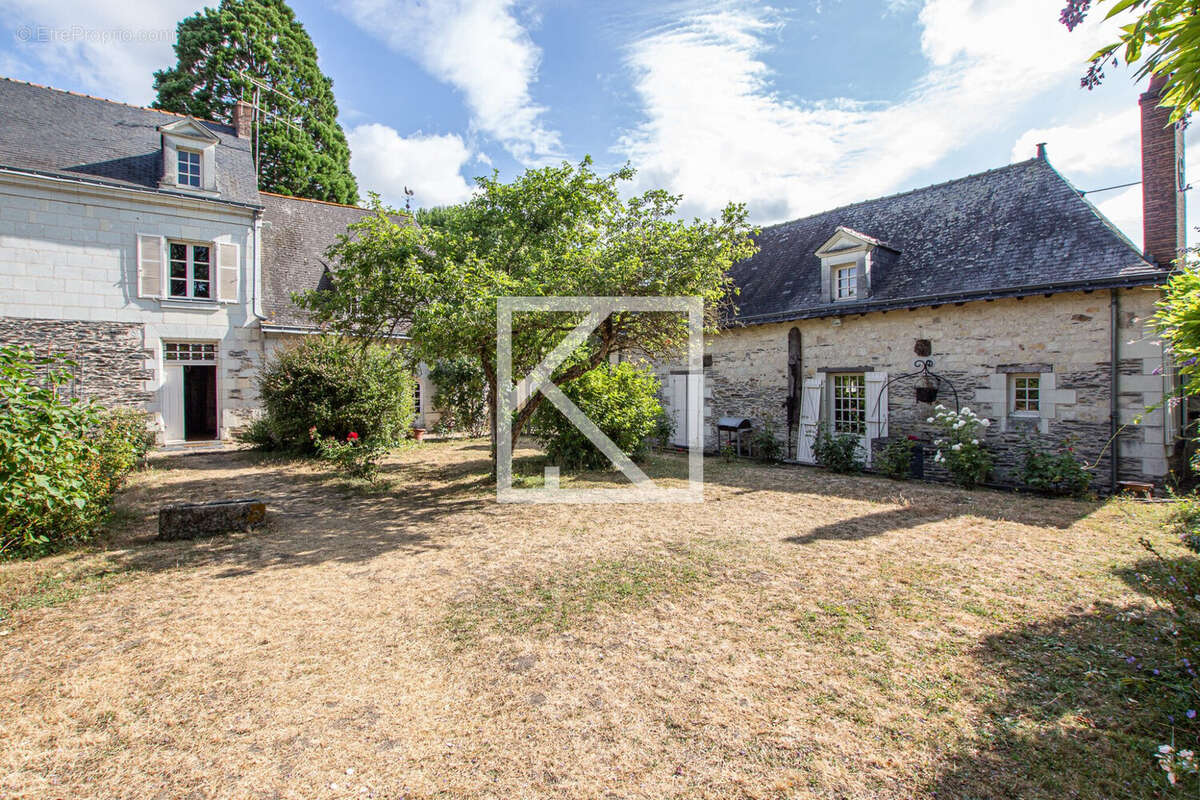 Maison à BRAIN-SUR-L&#039;AUTHION
