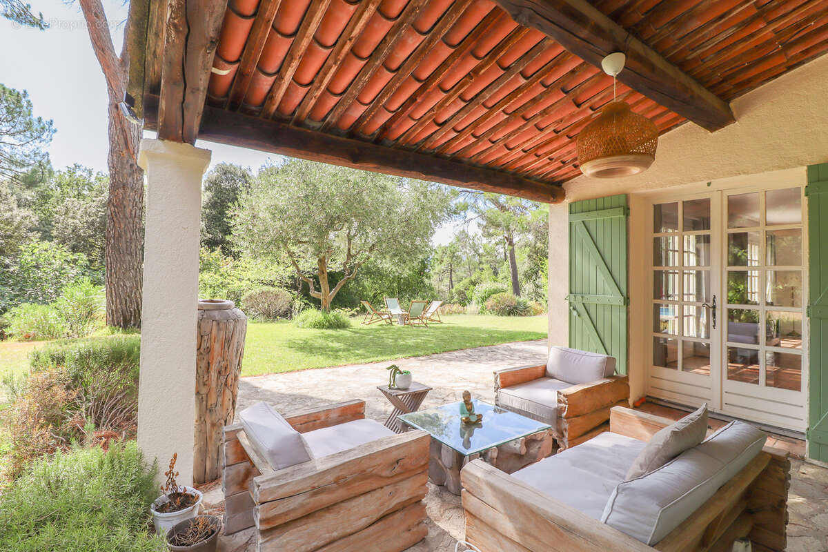 Maison à MONTAUROUX