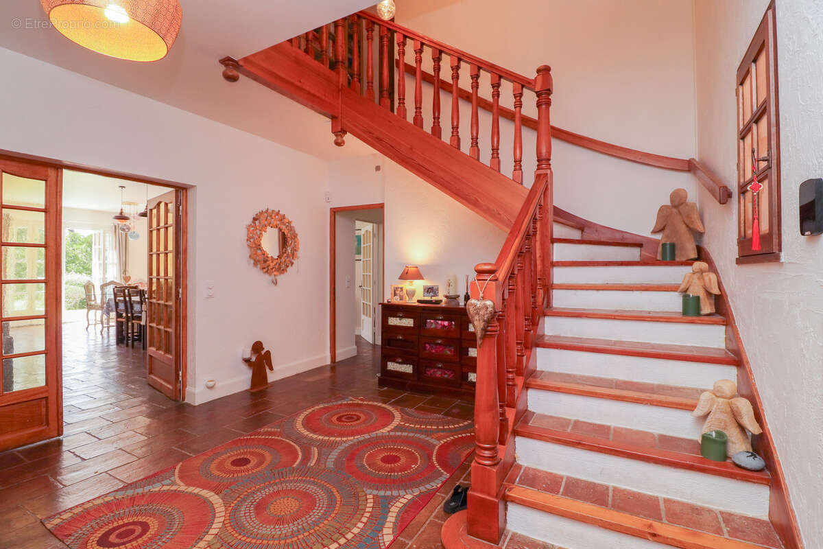 Maison à MONTAUROUX