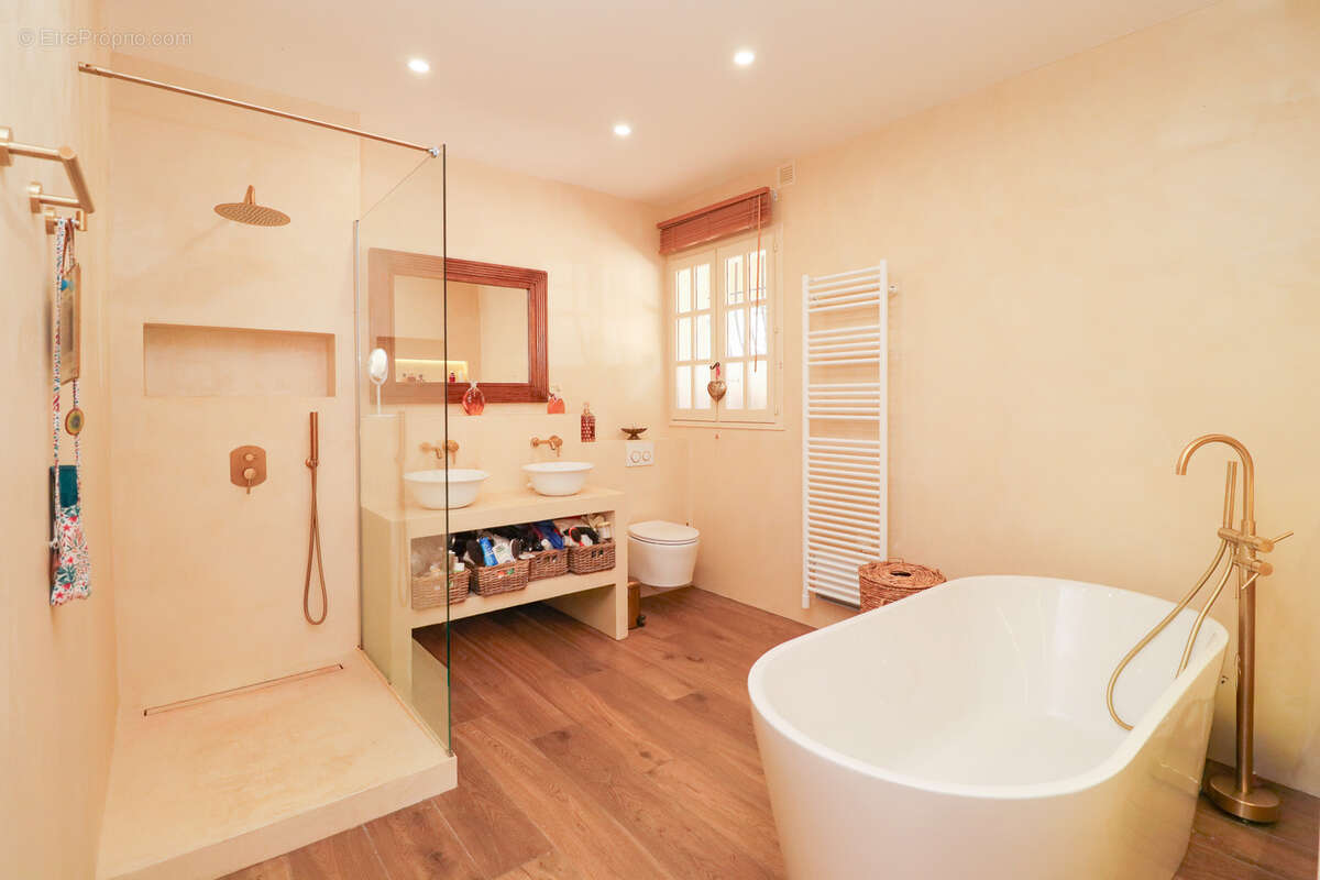 Maison à MONTAUROUX