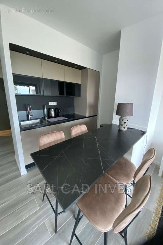 Appartement à VALLAURIS