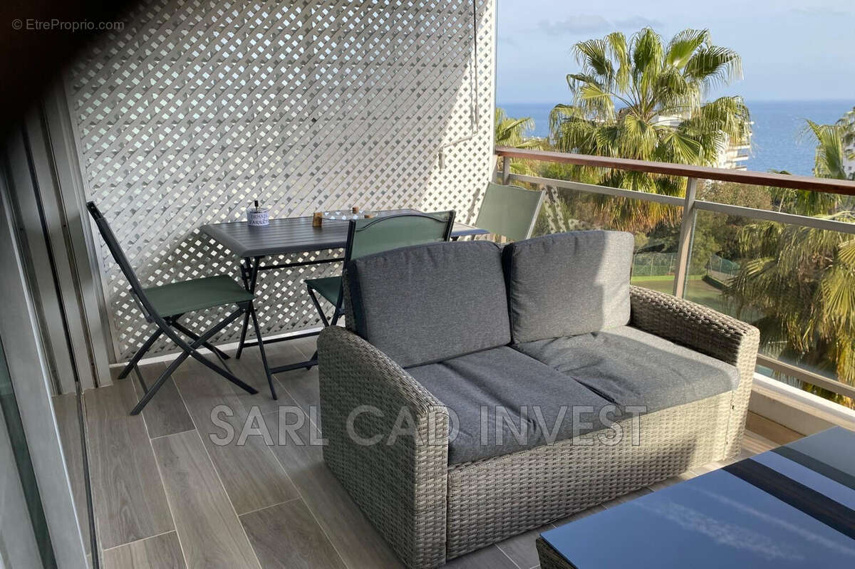 Appartement à VALLAURIS