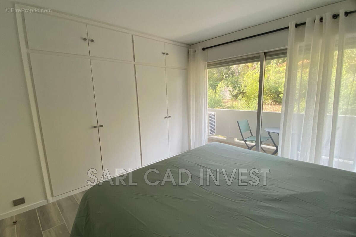 Appartement à VALLAURIS