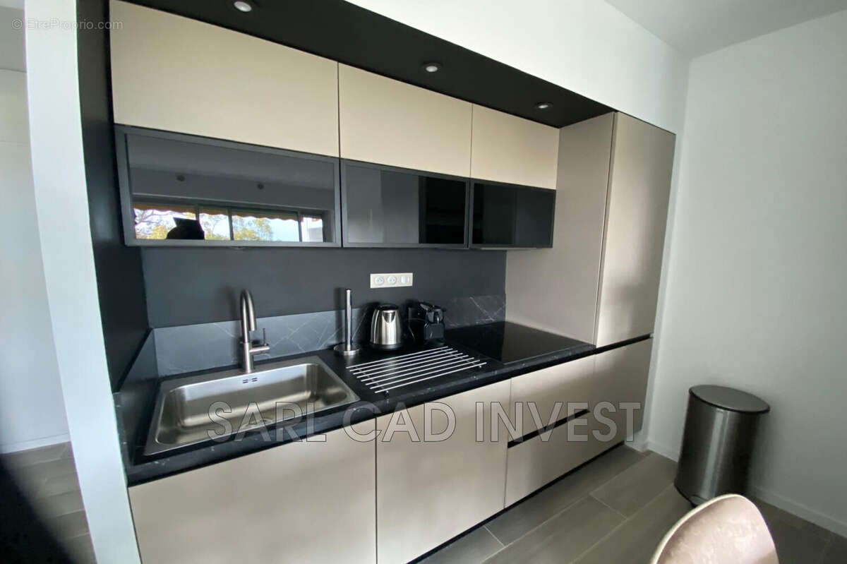 Appartement à VALLAURIS