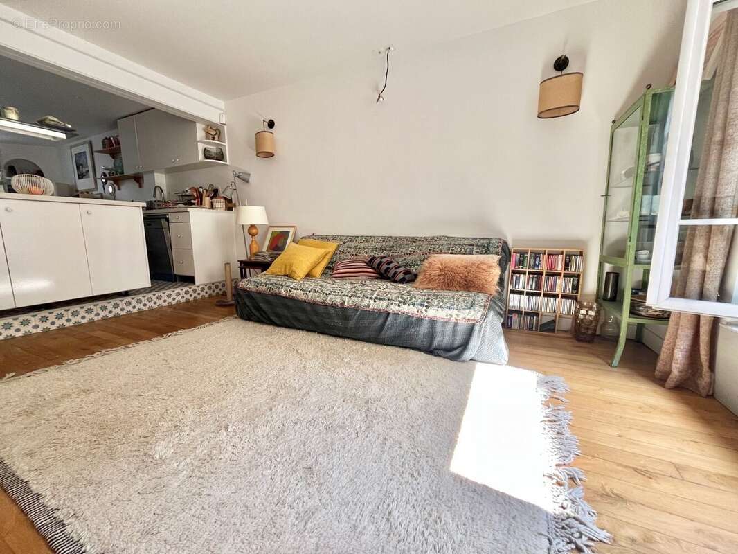 Appartement à PARIS-18E
