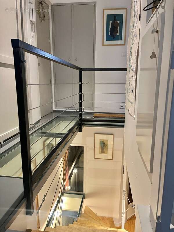 Appartement à PARIS-18E