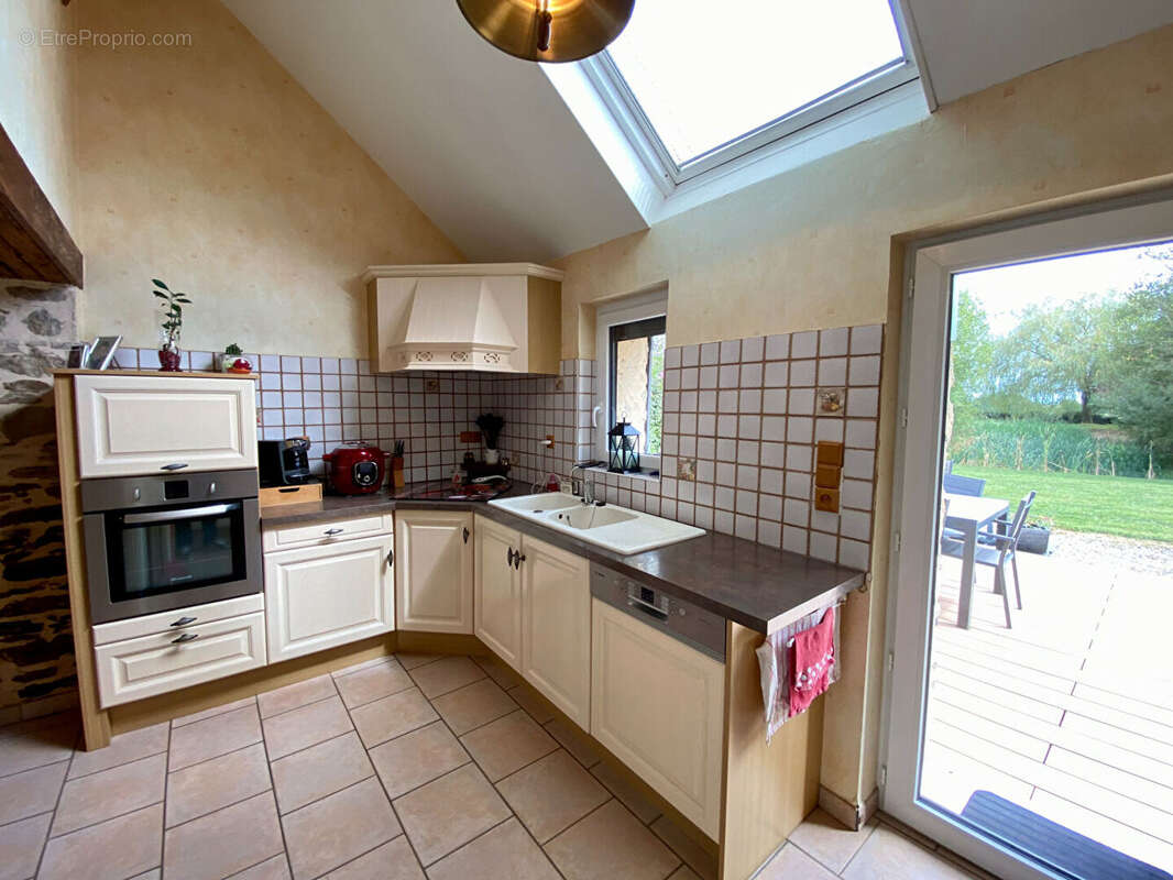 Maison à L&#039;HUISSERIE