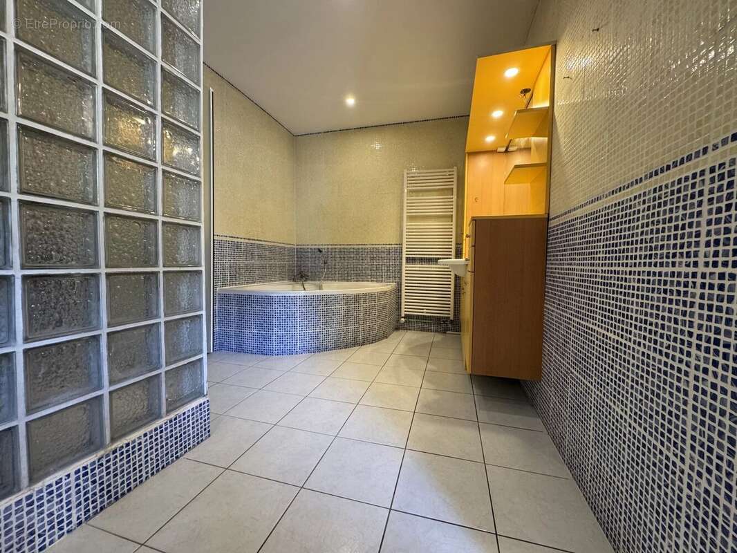 Maison à WALINCOURT-SELVIGNY