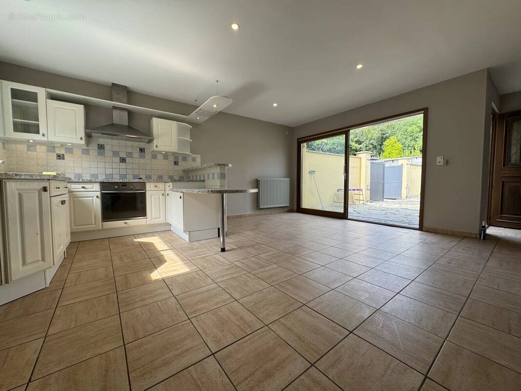 Maison à WALINCOURT-SELVIGNY