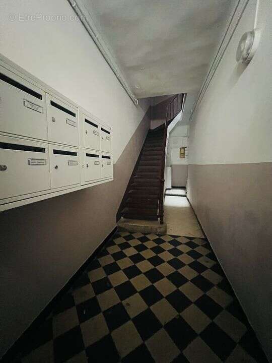 Appartement à MARSEILLE-3E