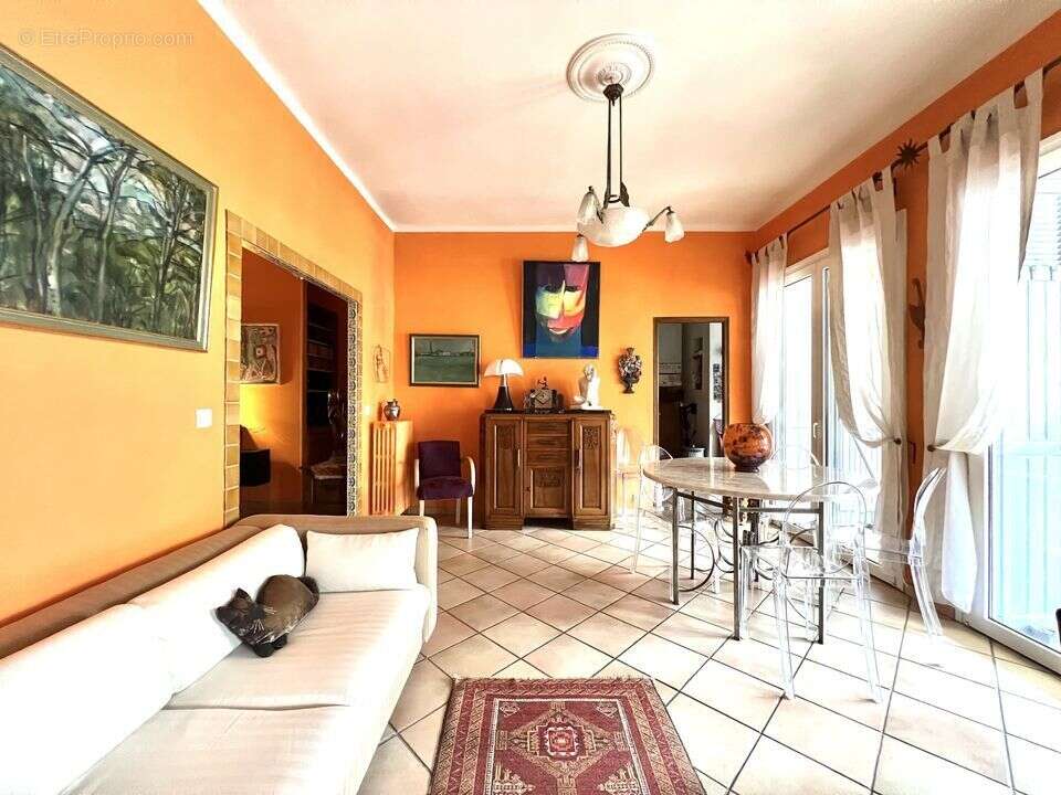 Maison à MARSEILLE-4E