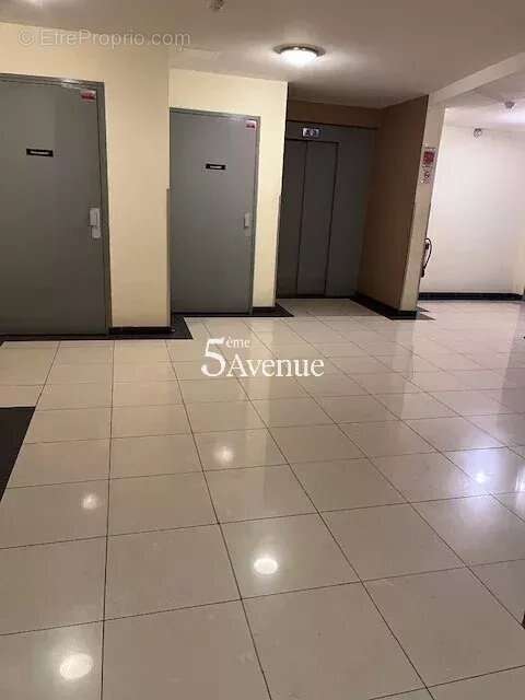 Appartement à SAINT-MAUR-DES-FOSSES