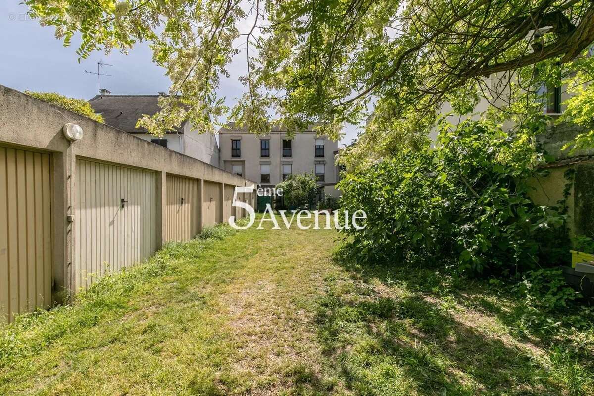 Appartement à SAINT-MAUR-DES-FOSSES