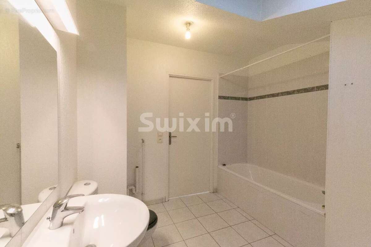 Appartement à CADAUJAC