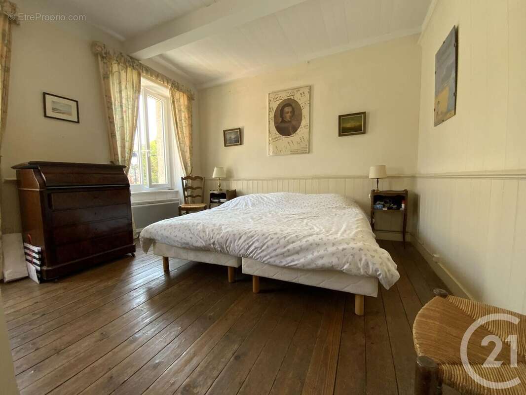 Maison à SAINT-BRIAC-SUR-MER