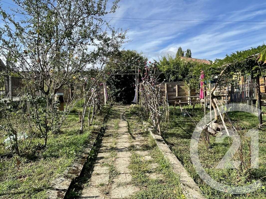 Maison à NOYANT-D'ALLIER