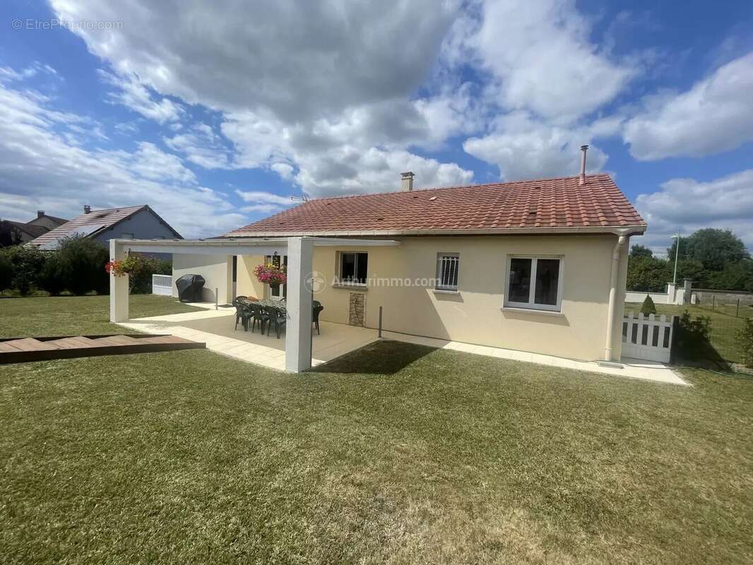 Maison à SAINT-PRANCHER