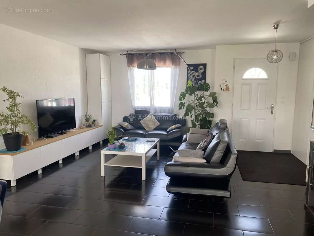 Maison à SAINT-PRANCHER