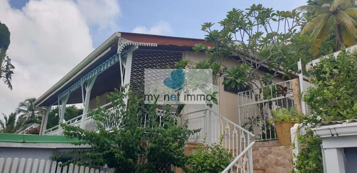 Maison à SAINTE-ANNE