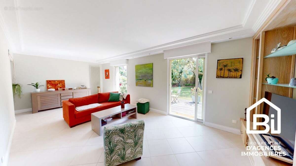 Maison à OUISTREHAM