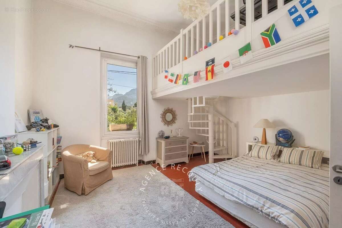 Maison à MARSEILLE-8E