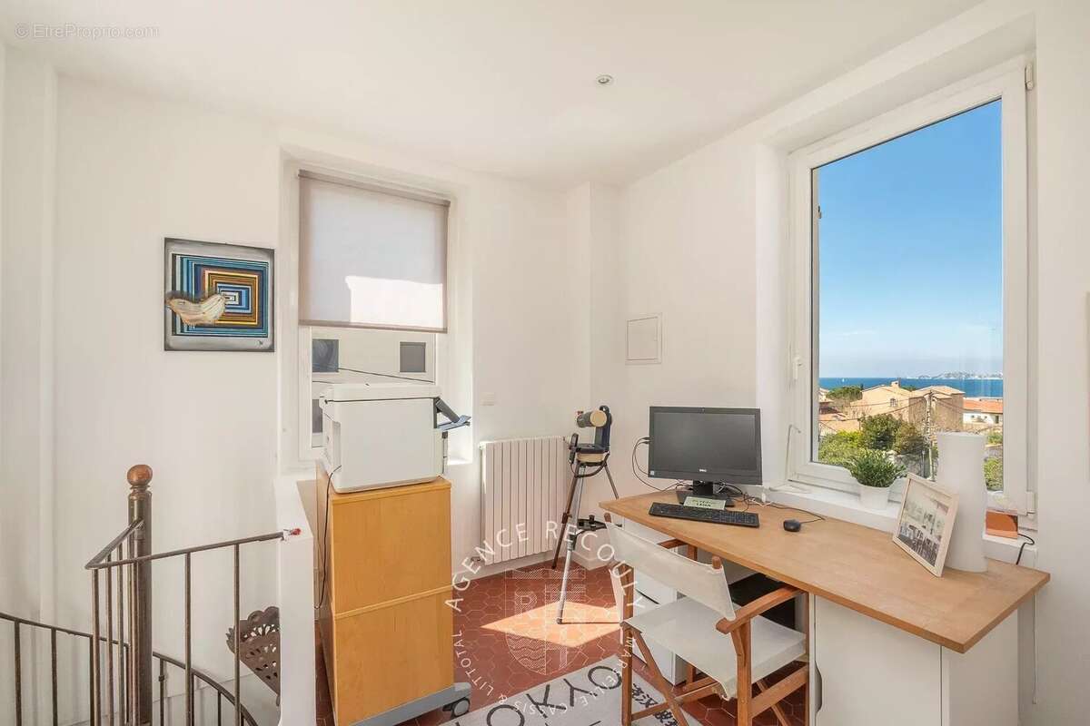 Maison à MARSEILLE-8E