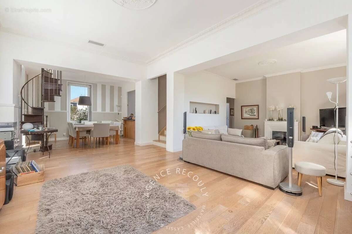 Maison à MARSEILLE-8E