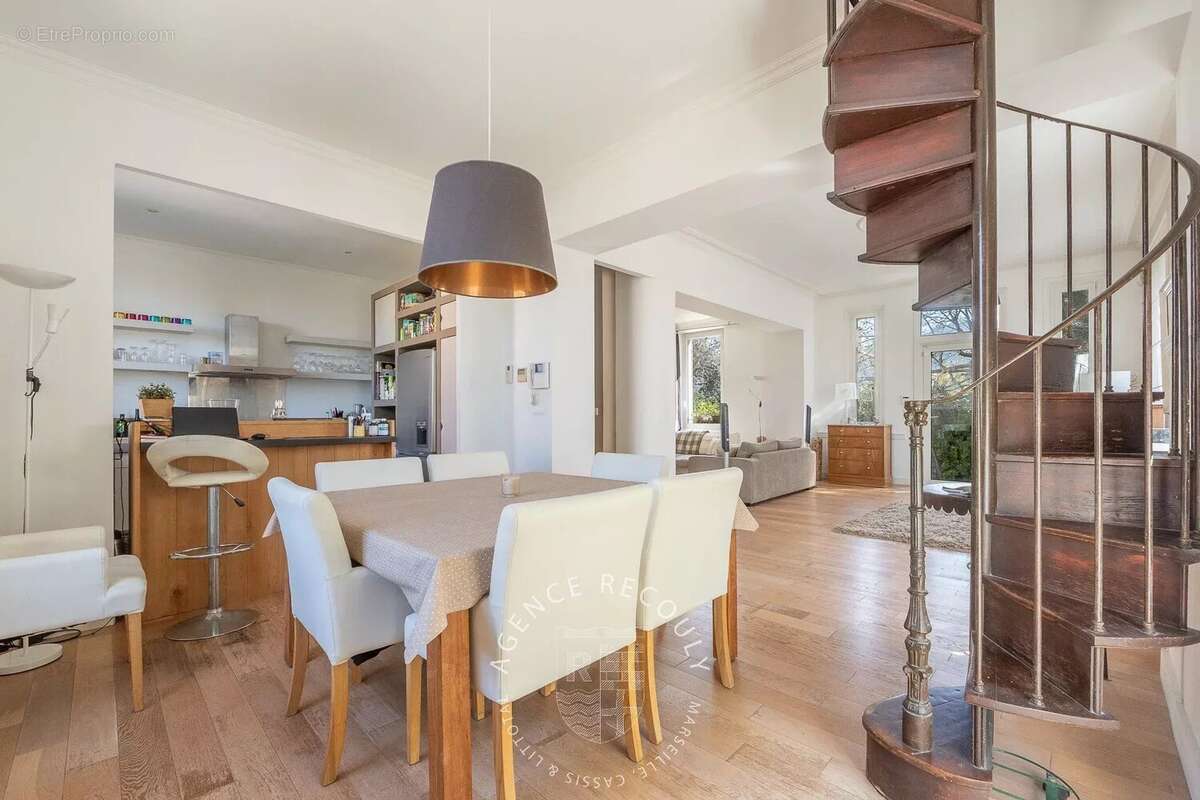 Maison à MARSEILLE-8E