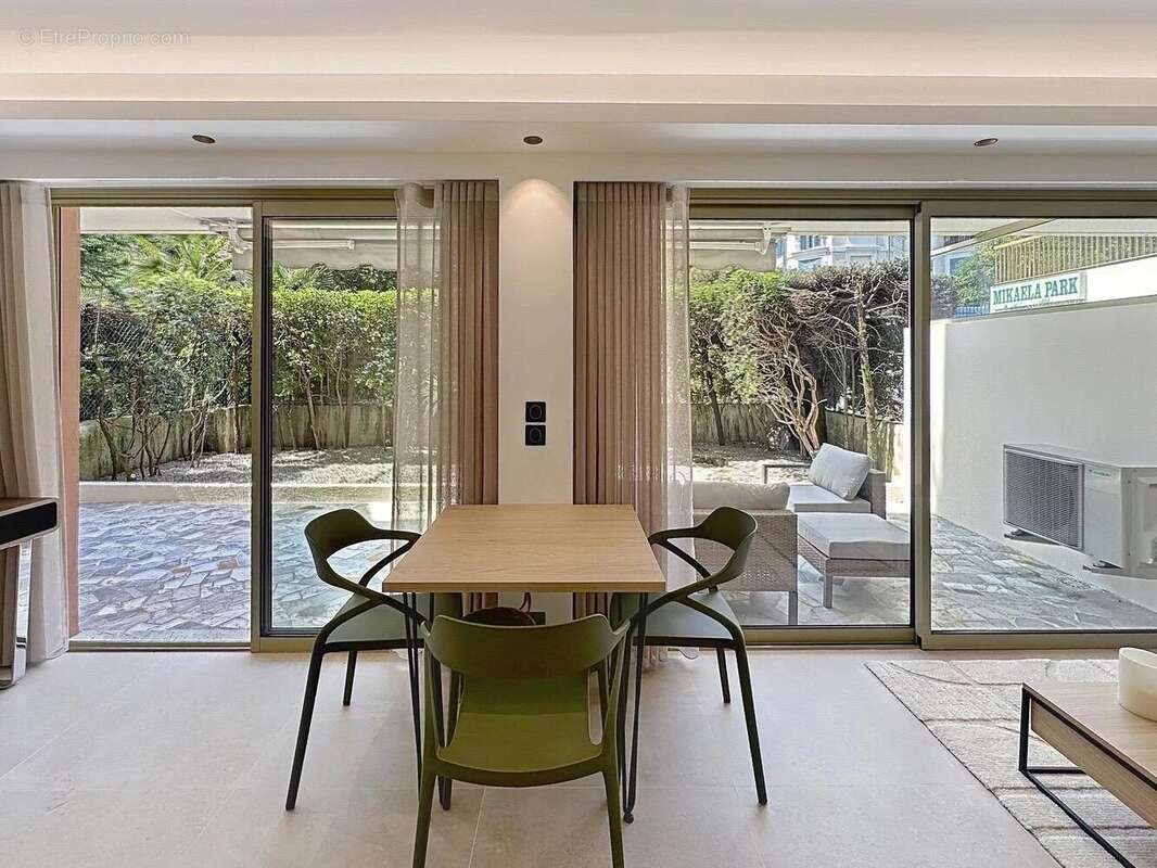 Appartement à CANNES