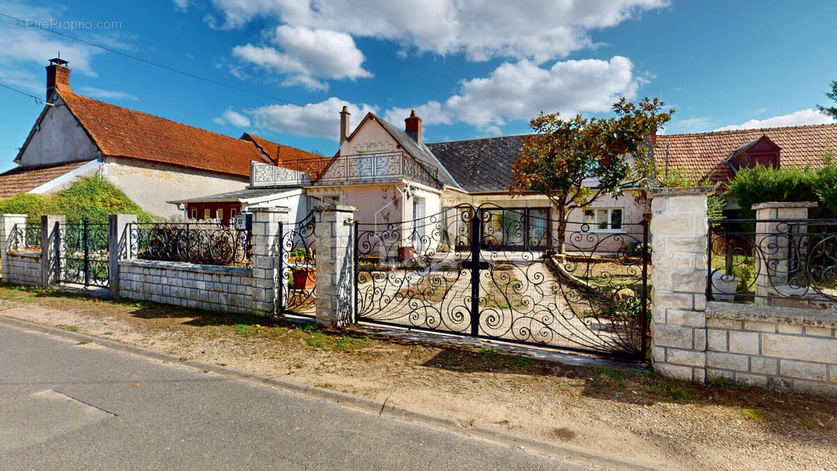 Maison à ARGENVIERES