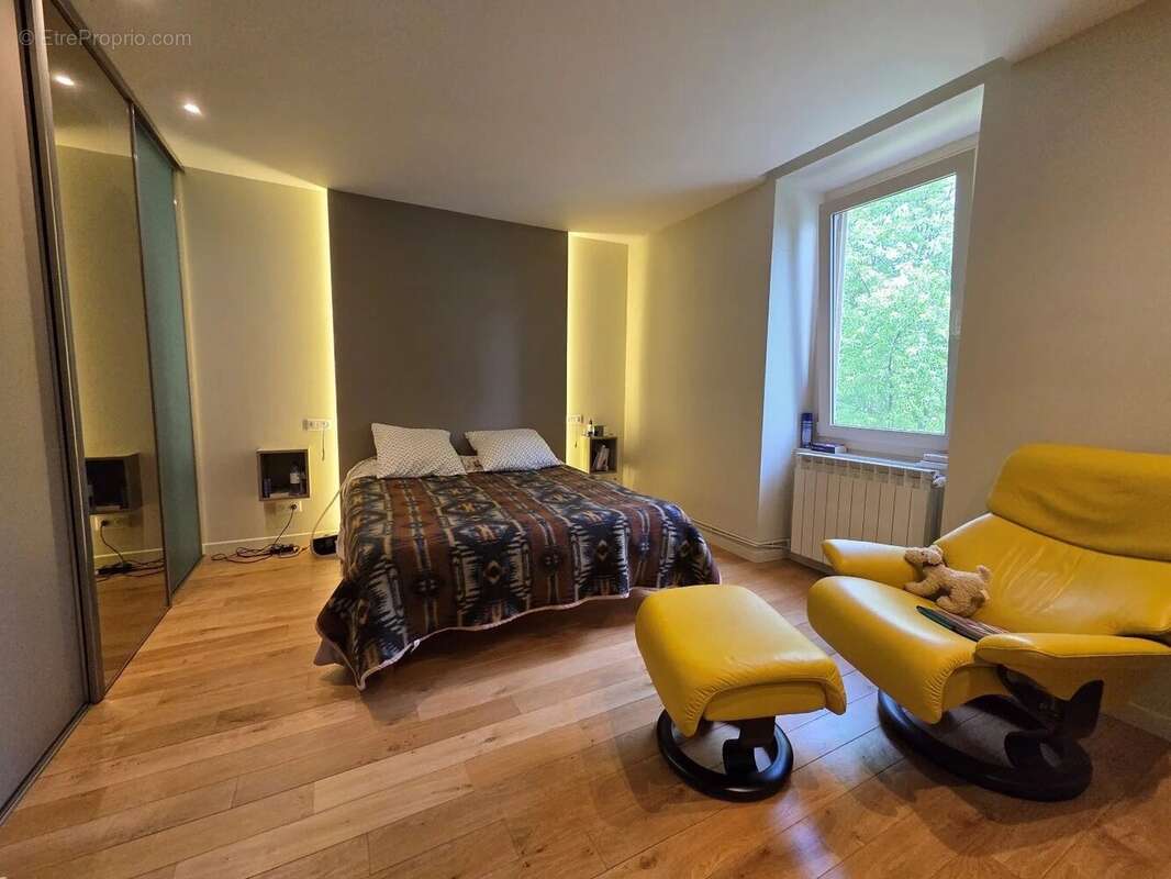 Maison à ANGLARS-JUILLAC