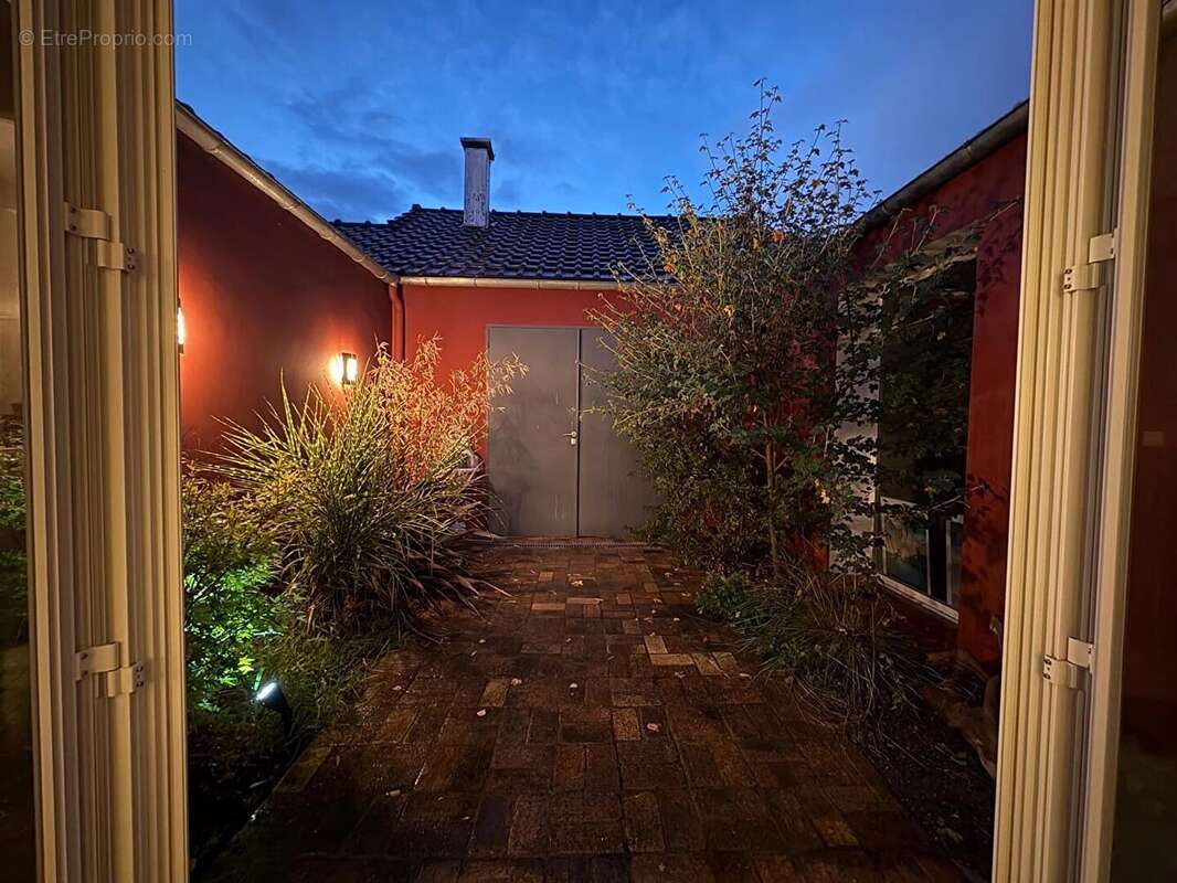 Maison à SAINT-NOM-LA-BRETECHE