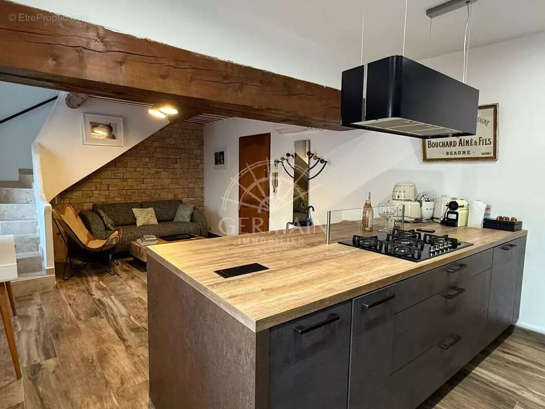 Appartement à L'ISLE-SUR-LA-SORGUE