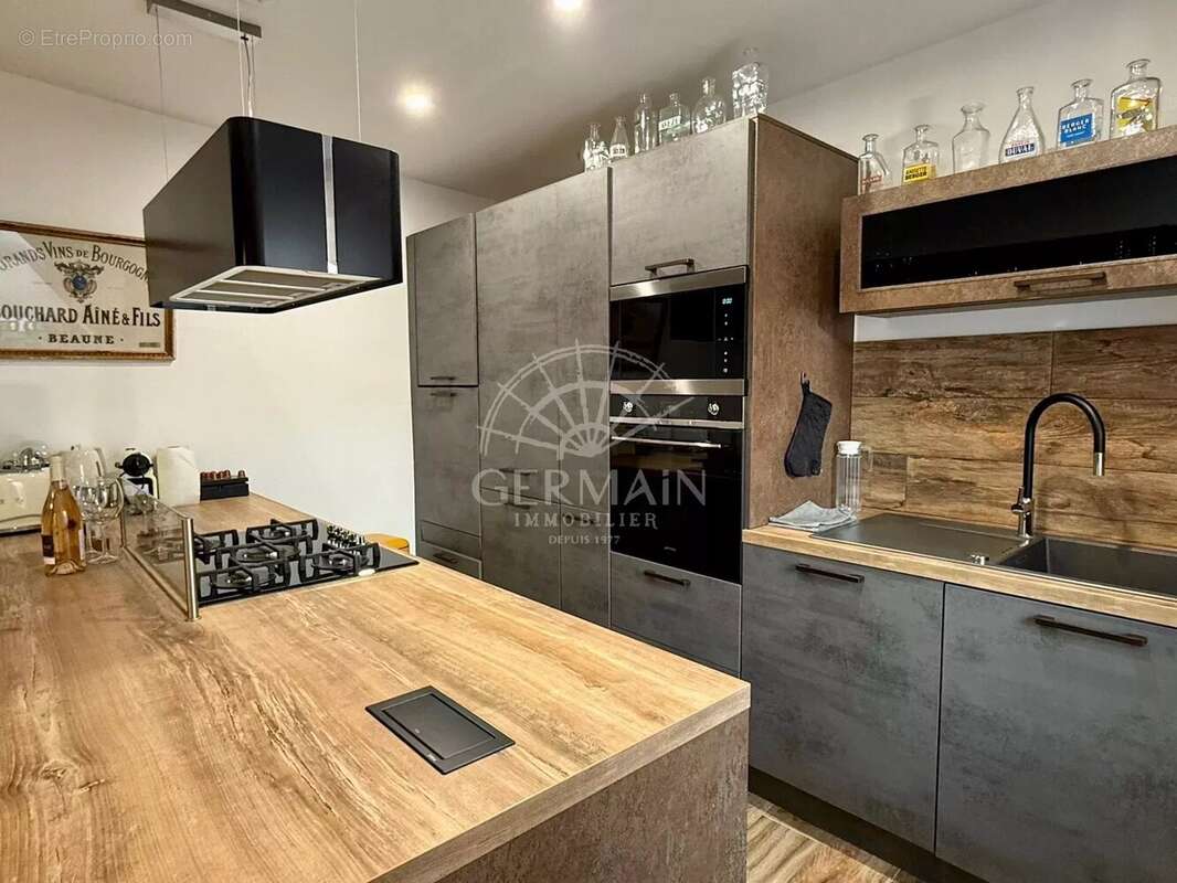 Appartement à L'ISLE-SUR-LA-SORGUE