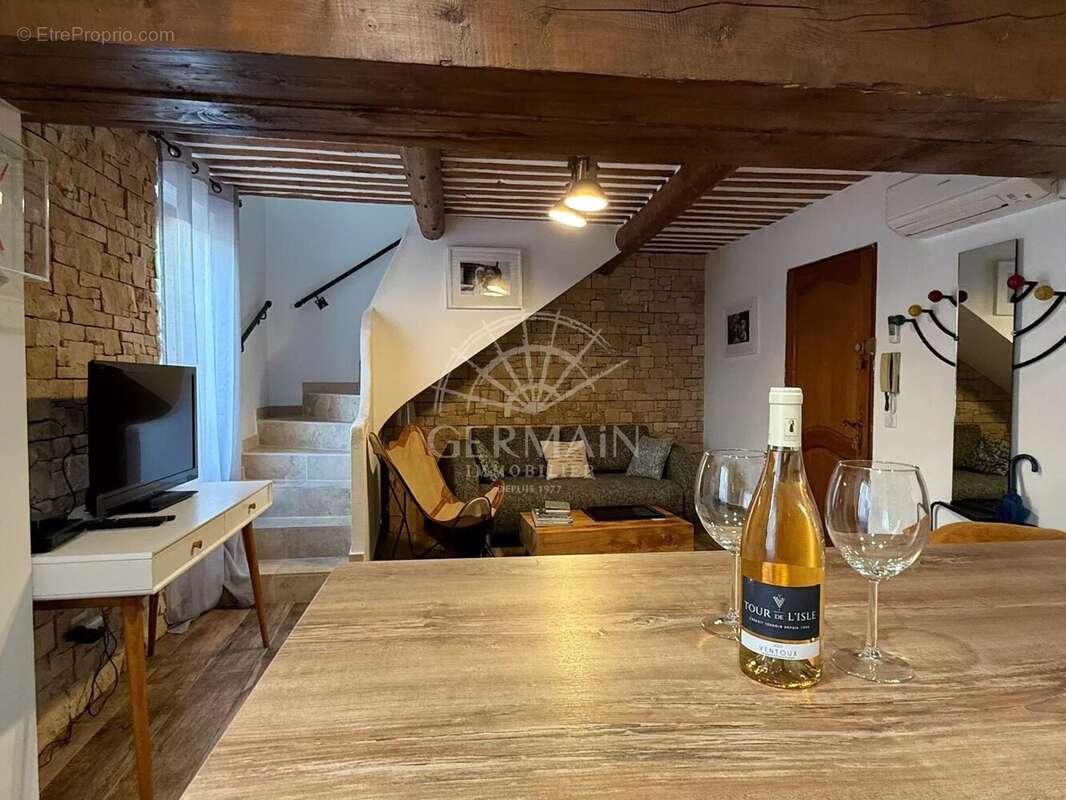 Appartement à L'ISLE-SUR-LA-SORGUE