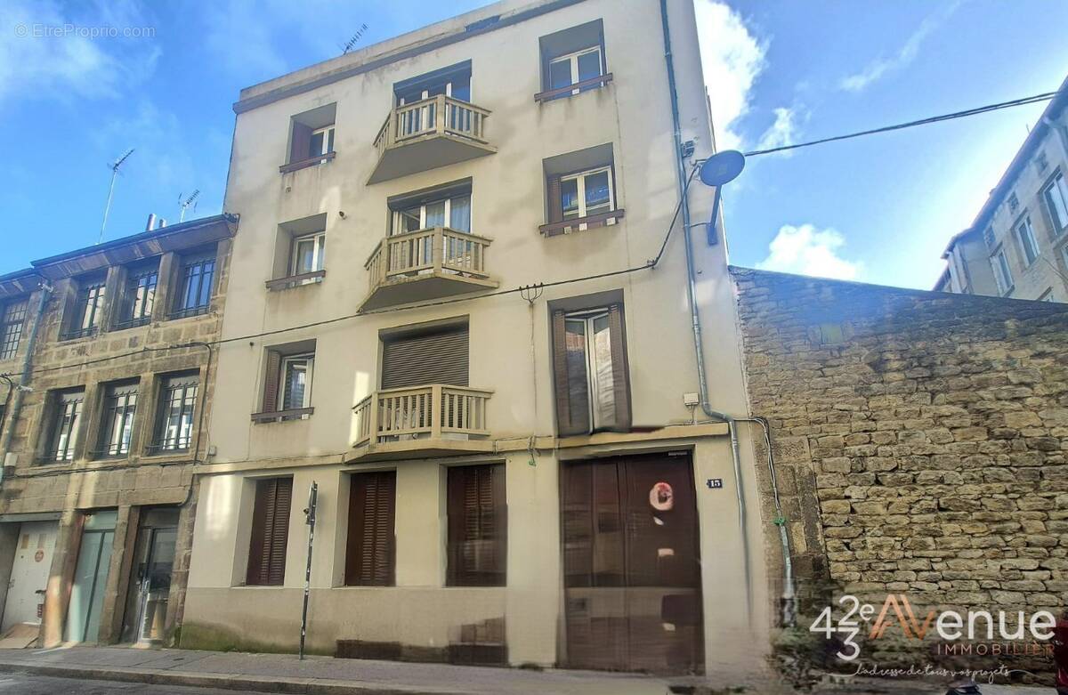 Appartement à SAINT-ETIENNE