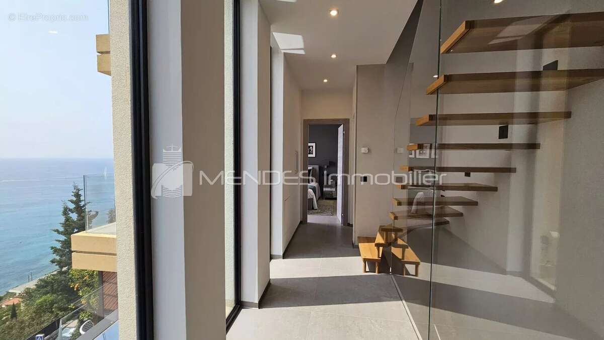 Maison à ROQUEBRUNE-CAP-MARTIN