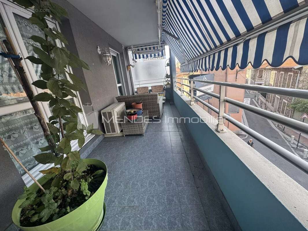 Appartement à ROQUEBRUNE-CAP-MARTIN