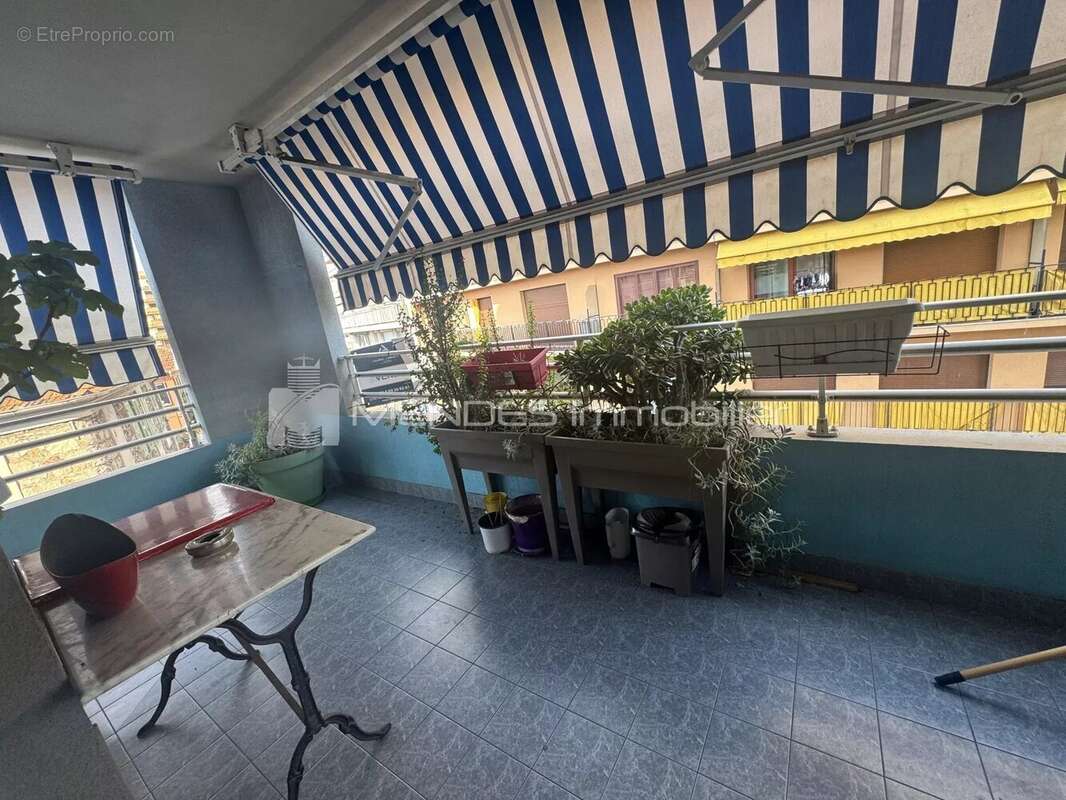 Appartement à ROQUEBRUNE-CAP-MARTIN