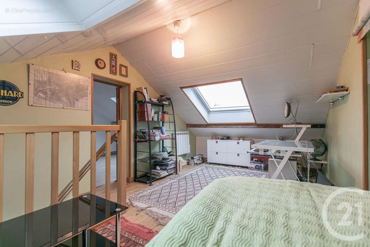 Maison à SAINT-MAUR-DES-FOSSES