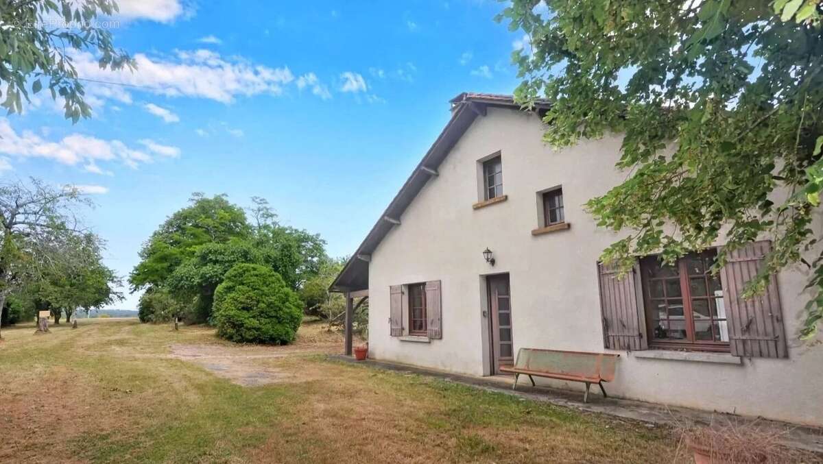 Maison à SAINT-AULAYE