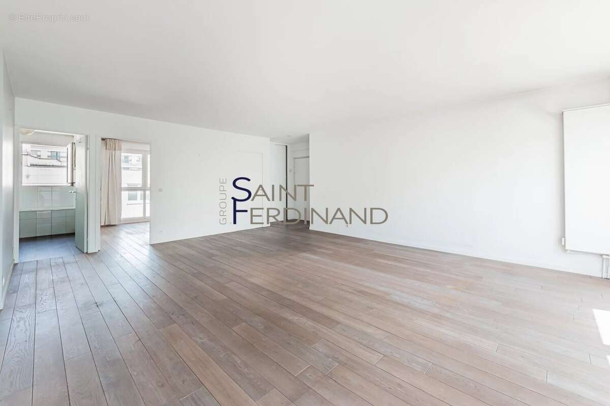 Appartement à LEVALLOIS-PERRET