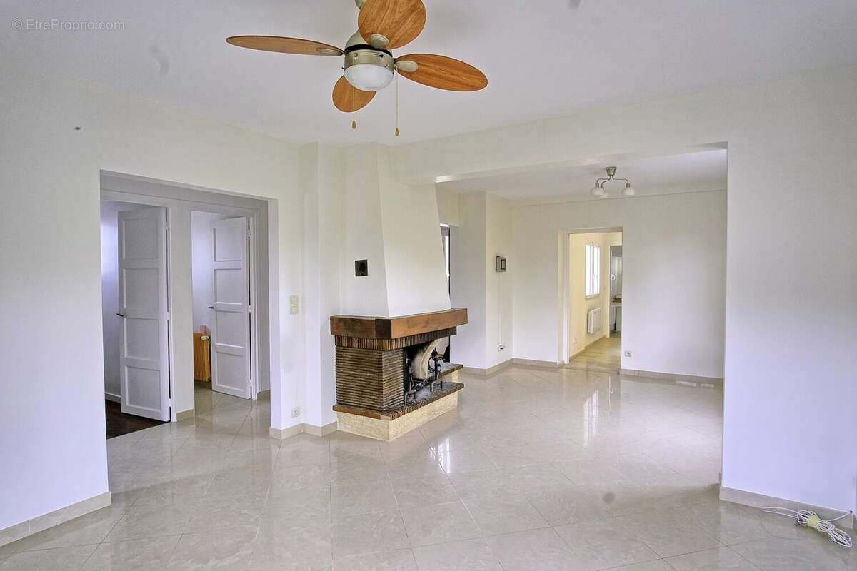 Maison à COURSEULLES-SUR-MER