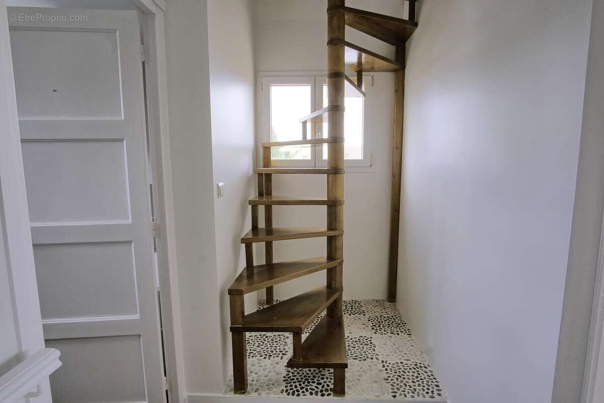 Maison à COURSEULLES-SUR-MER