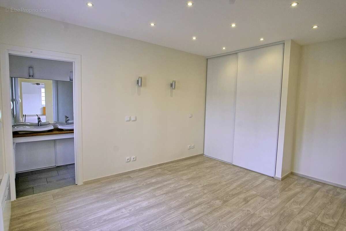 Maison à COURSEULLES-SUR-MER